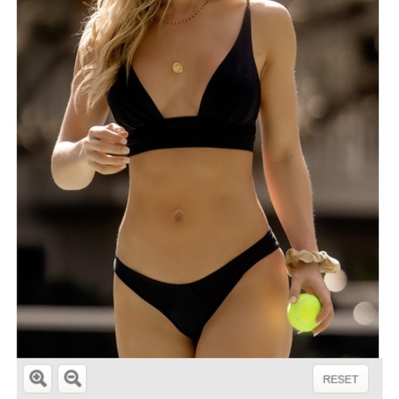 Teeny B Mesh Insert Triangle Crop with Pleated cup (full bust) - Picture 6 of 13